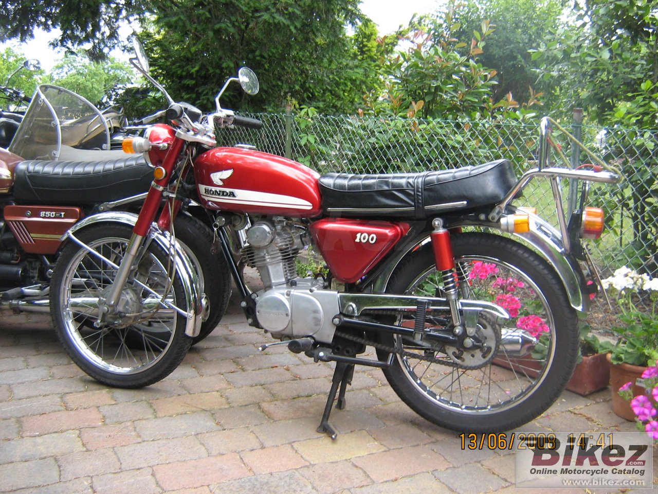 Honda CB 100