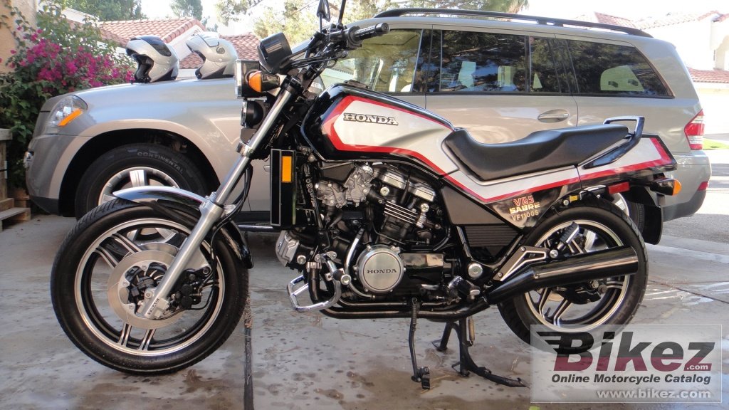 Honda VF 1100 S Sabre V65