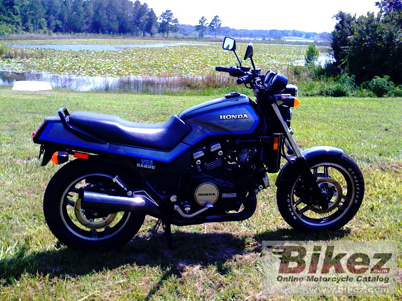 Honda V65 VF1100S Sabre