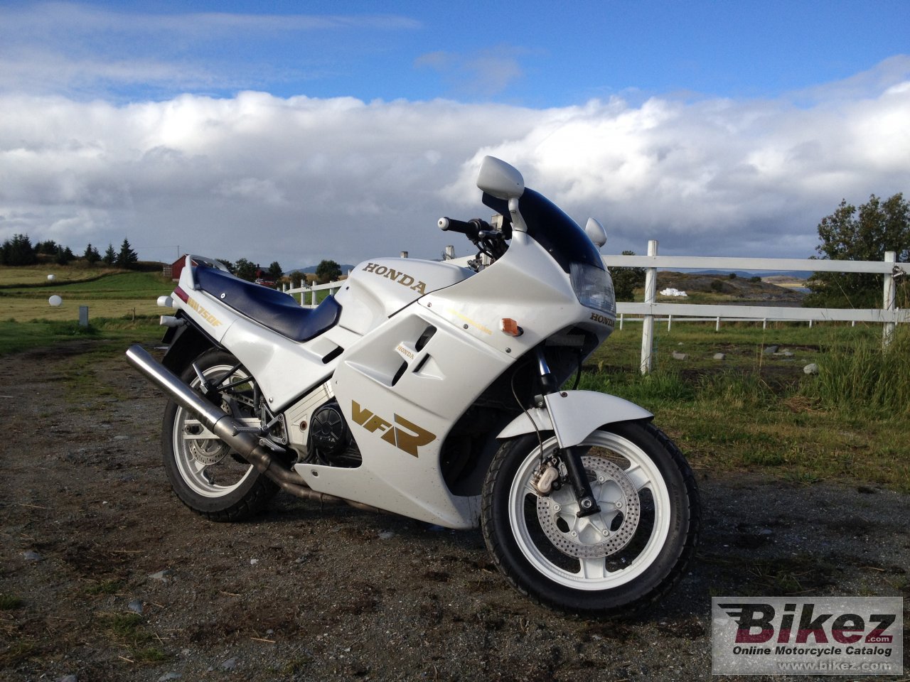 Honda VFR 750 F (reduced effect)