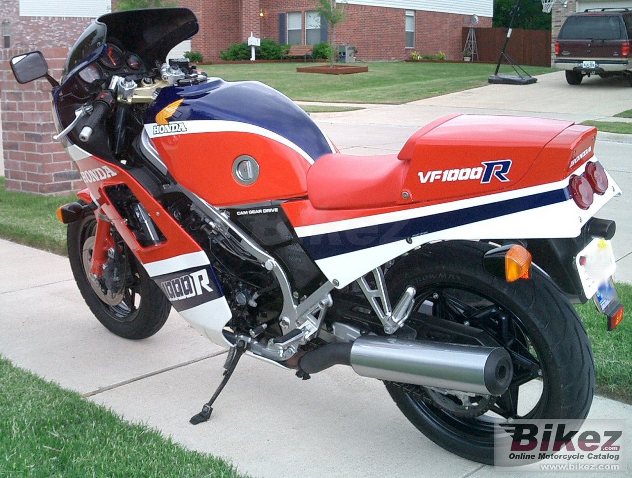 Honda VF 1000 R