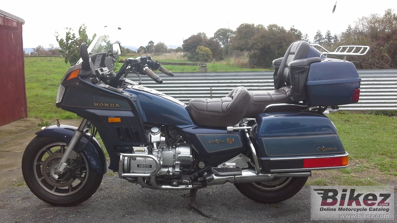 Honda GL 1200 DX Gold Wing