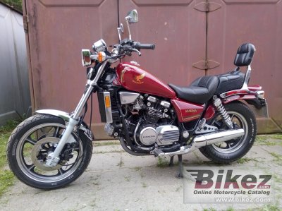 1986 Honda VF 700 C Magna