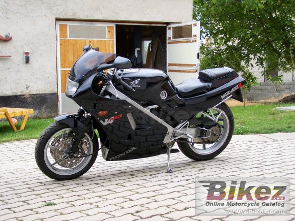 1987 Honda VFR 400 NC24