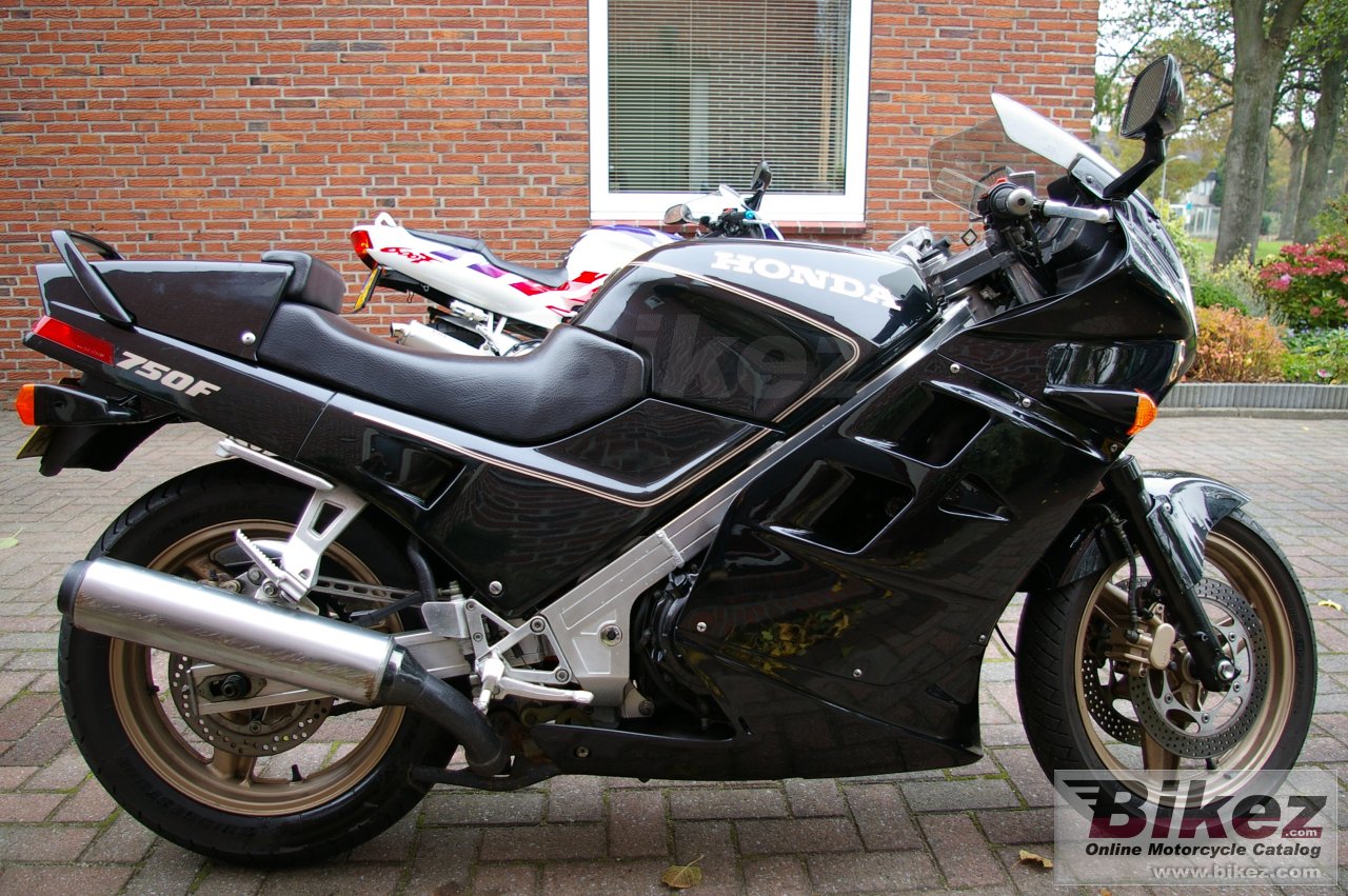 Honda VFR 750 F