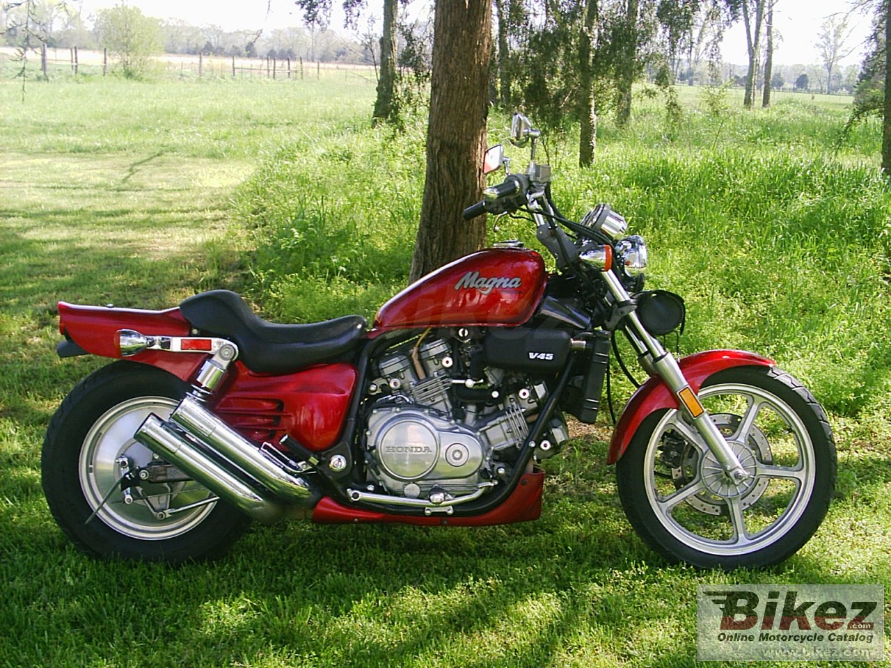 Honda VF 750 C Super Magna V45