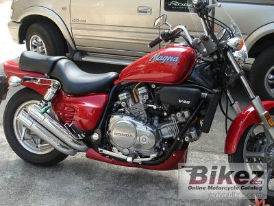 1988 Honda VF 750 C Super Magna V45