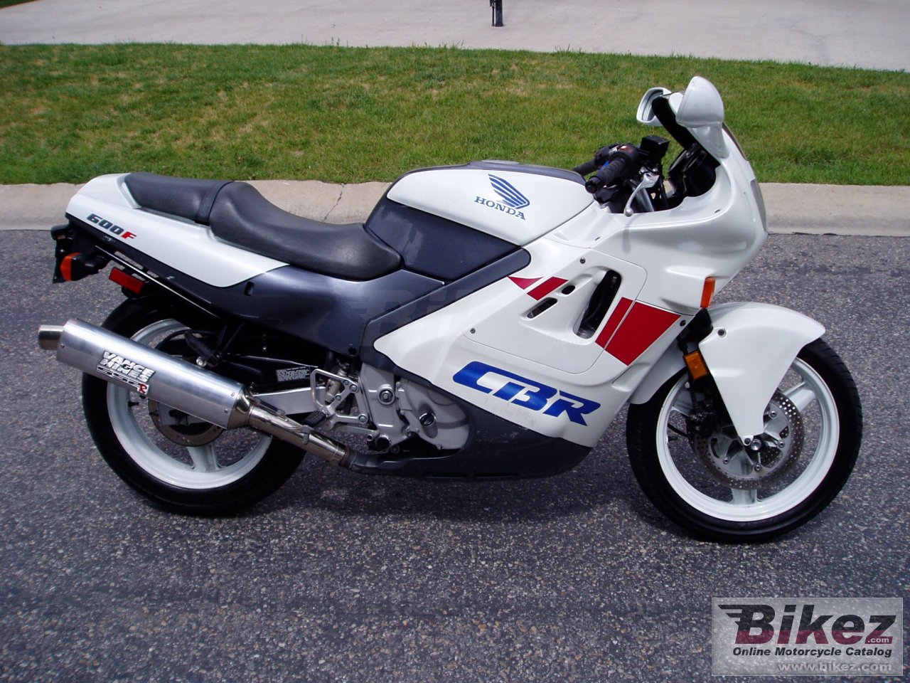Honda CBR 600 F (reduced effect)