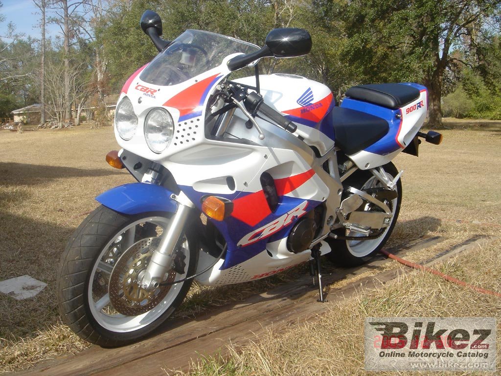 Honda CBR 900 RR Fireblade