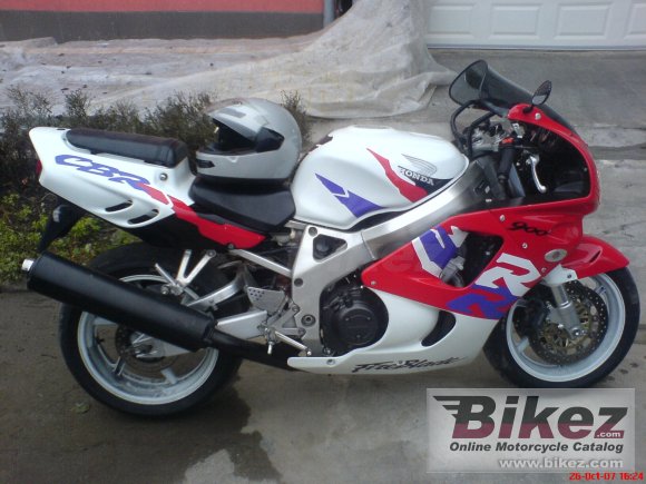 1997 Honda CBR 900 RR Fireblade