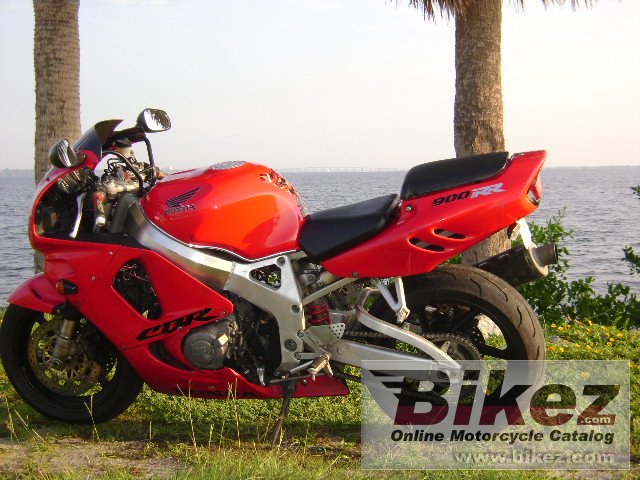 Honda CBR 900 RR Fireblade