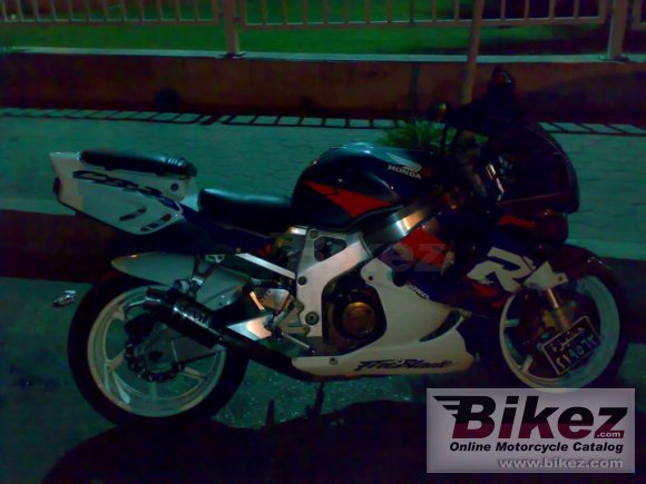 1997 Honda CBR 900 RR Fireblade