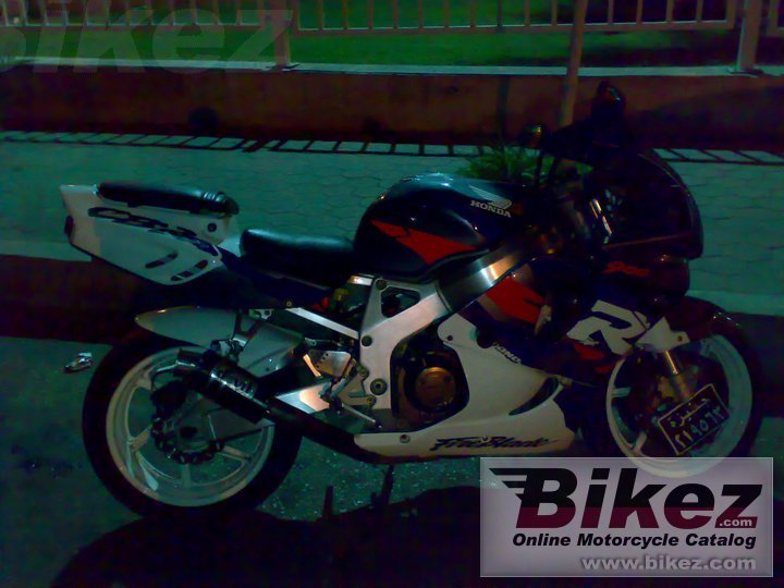 Honda CBR 900 RR Fireblade