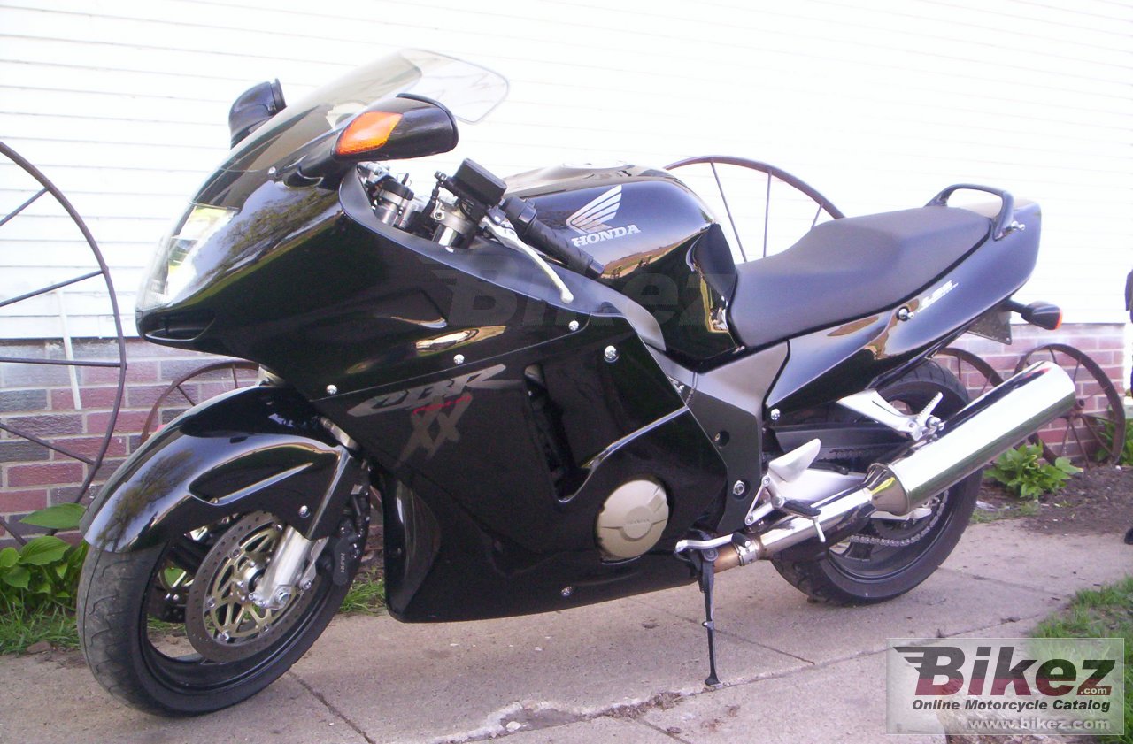 Honda CBR 1100 XX Super Blackbird