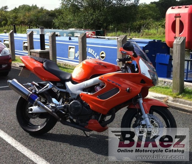 Honda VTR 1000 F Firestorm - Super Hawk