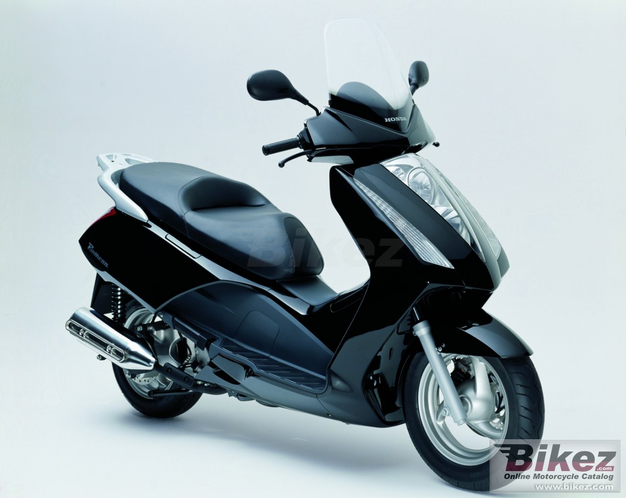 Honda FES 125 Pantheon