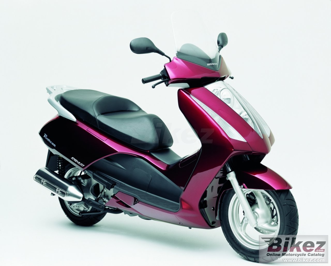 Honda FES 125 Pantheon