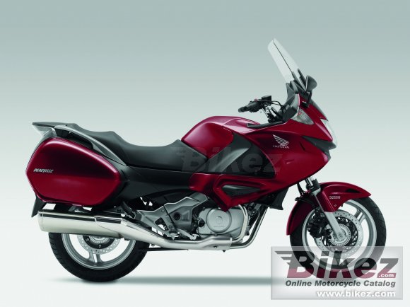 2010 Honda NT700V