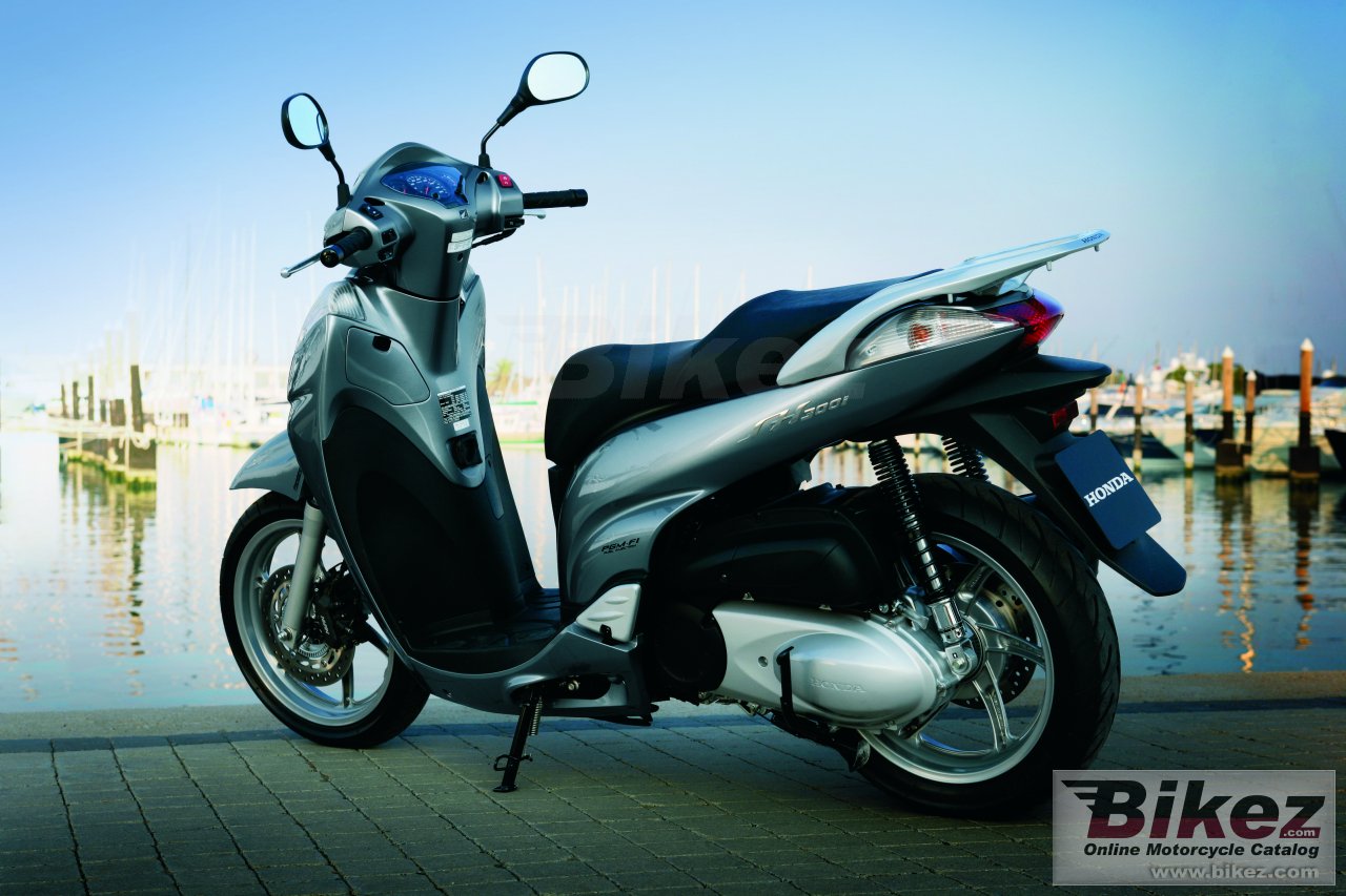 Honda SH300i Sporty