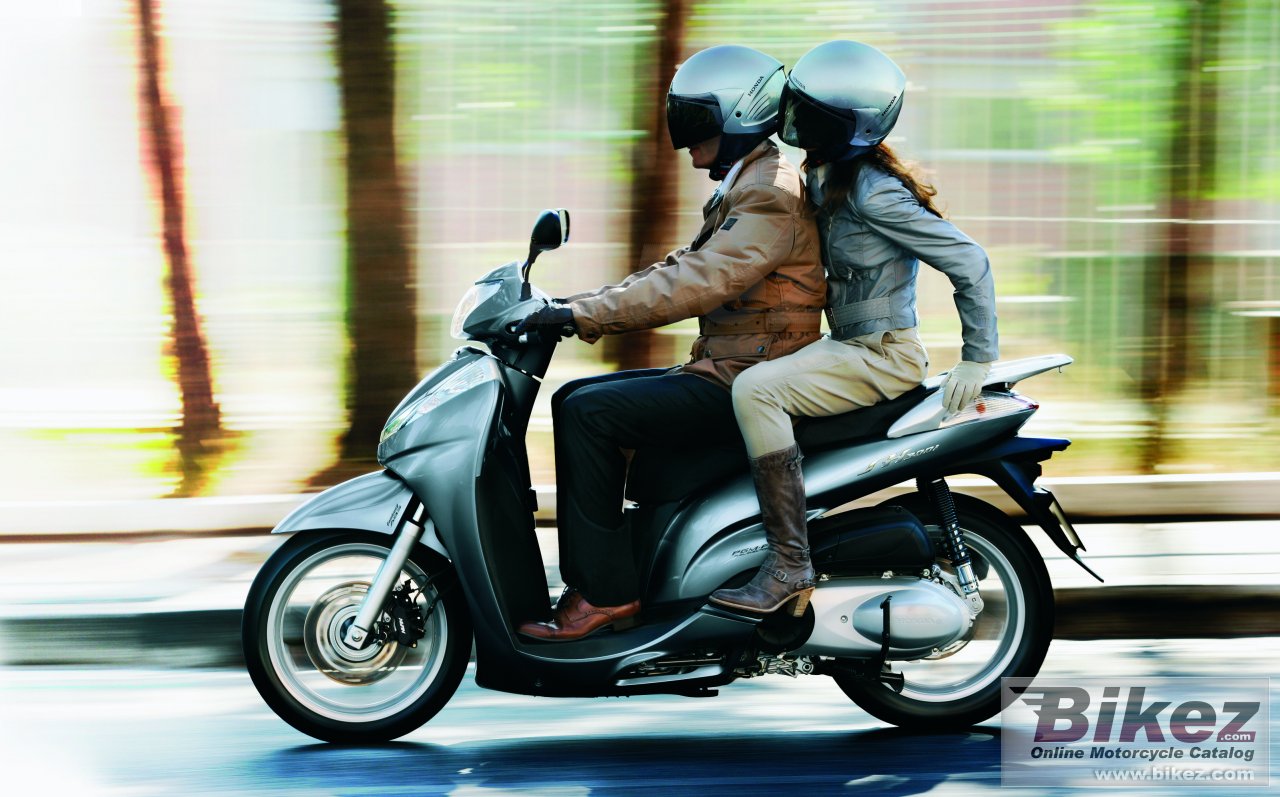 Honda SH300i Sporty