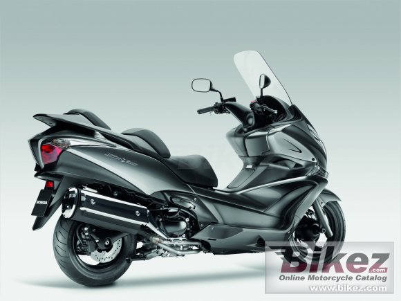 2011 Honda SW-T400