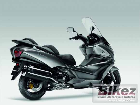 2011 Honda SW-T600