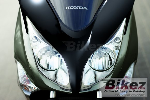 2011 Honda SW-T600