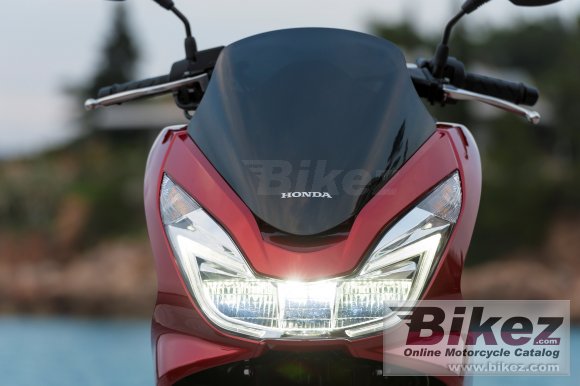 2017 Honda PCX 125                                             