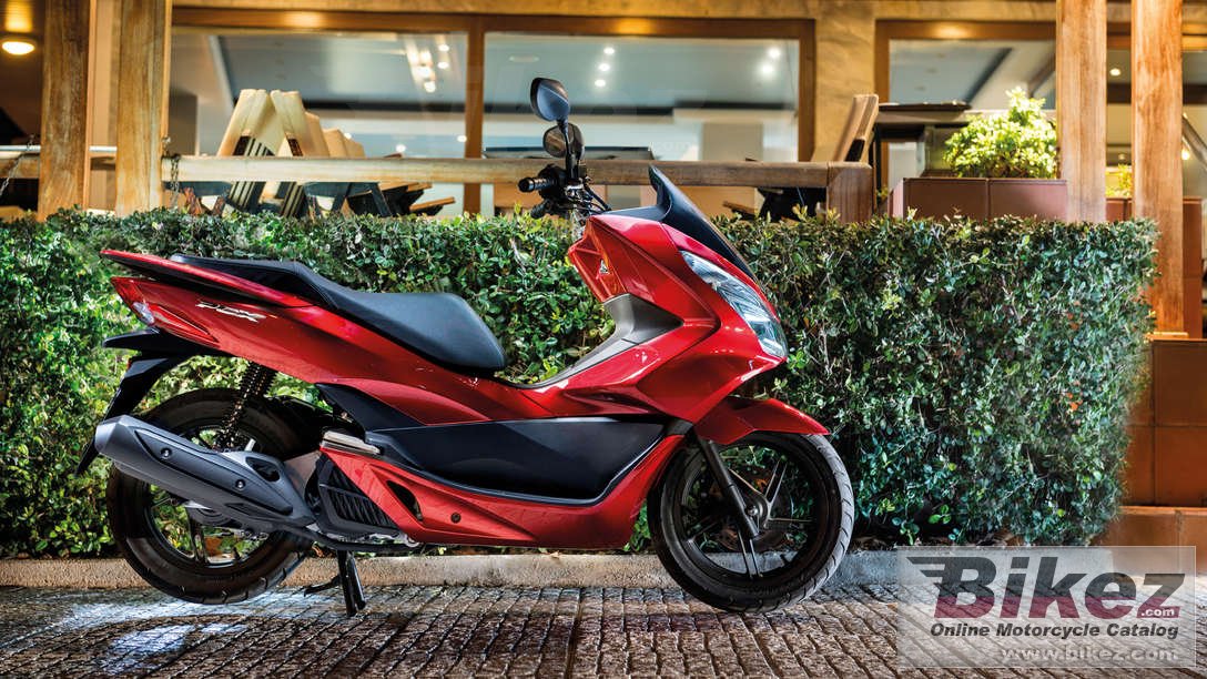 Honda PCX 125                                             