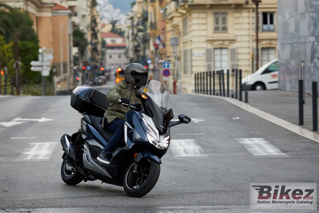 Honda Forza 300