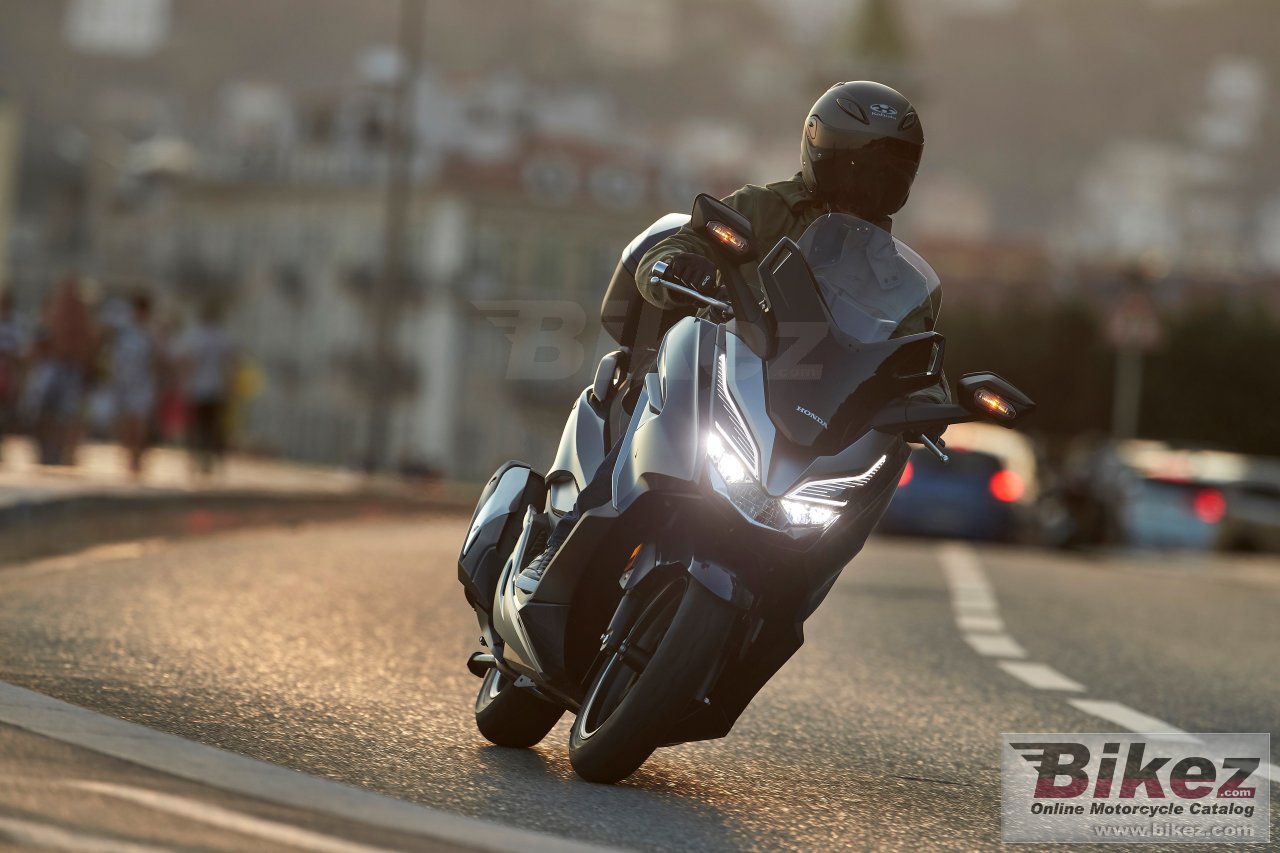 Honda Forza 300