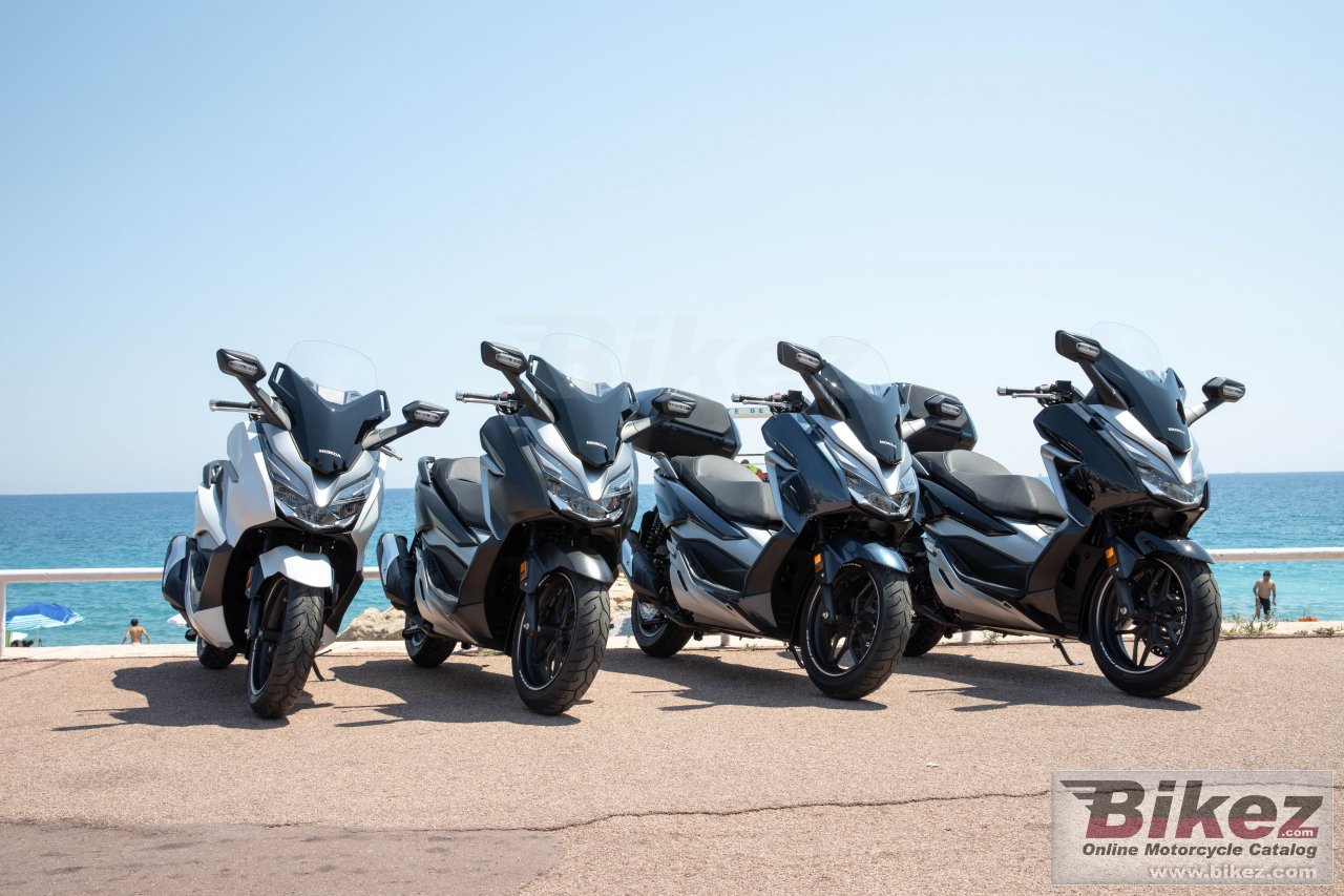 Honda Forza 300