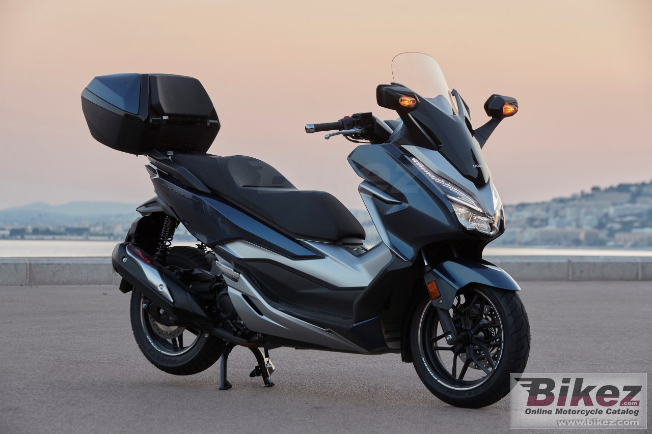 Honda Forza 300