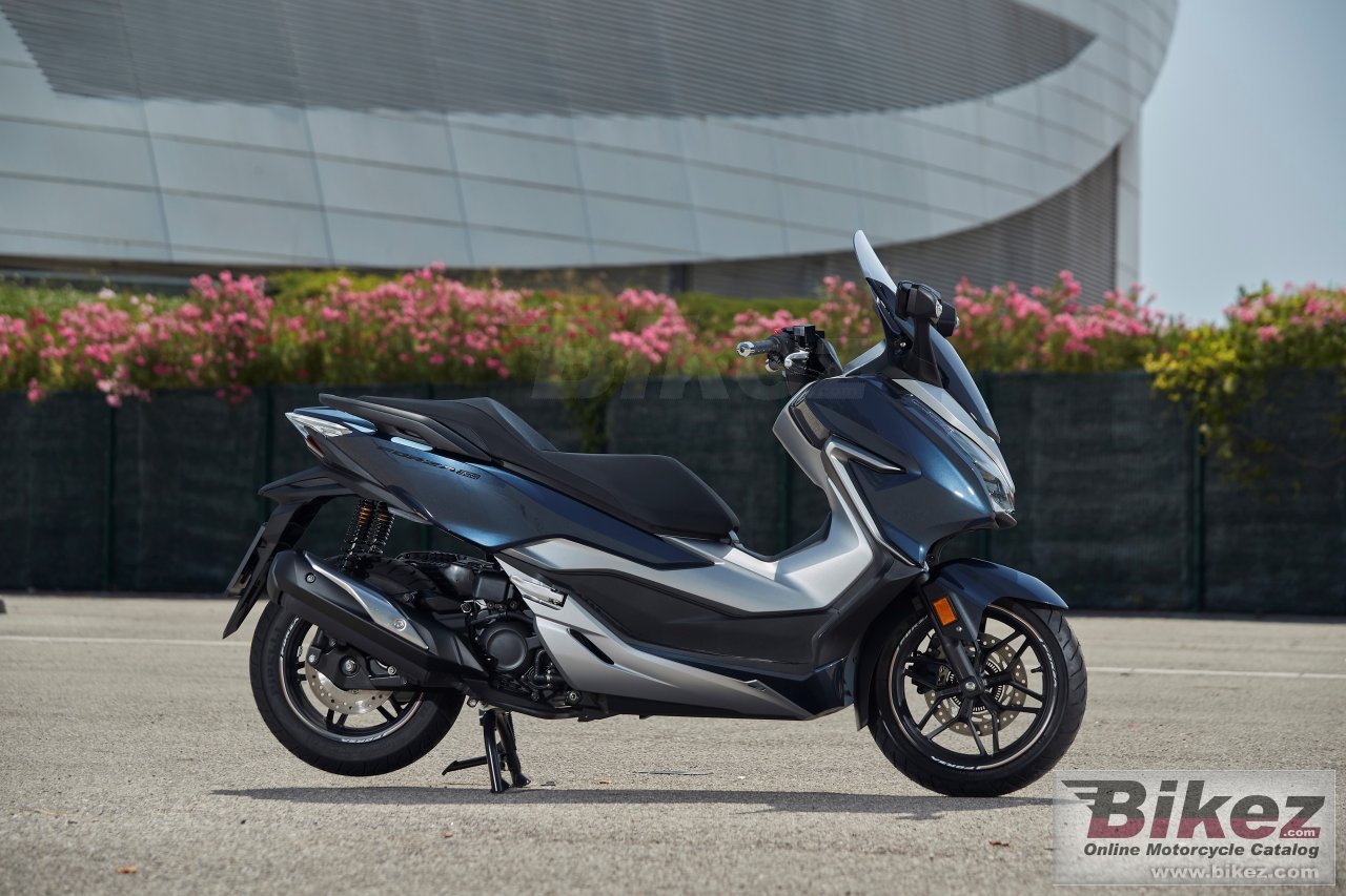 Honda Forza 300