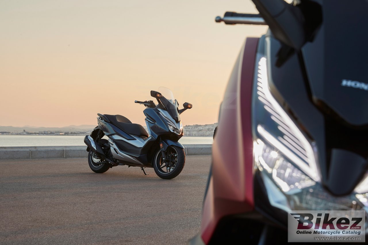 Honda Forza 300