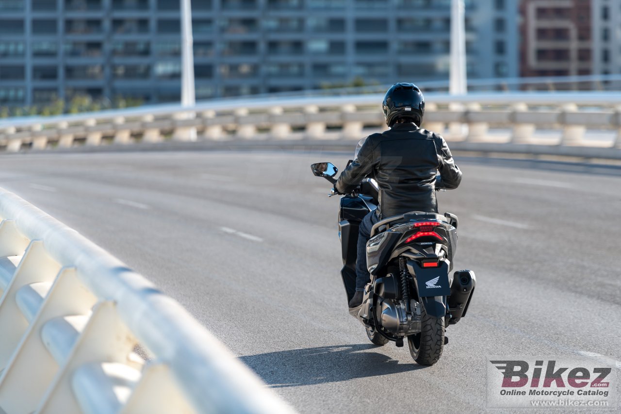 Honda Forza 300