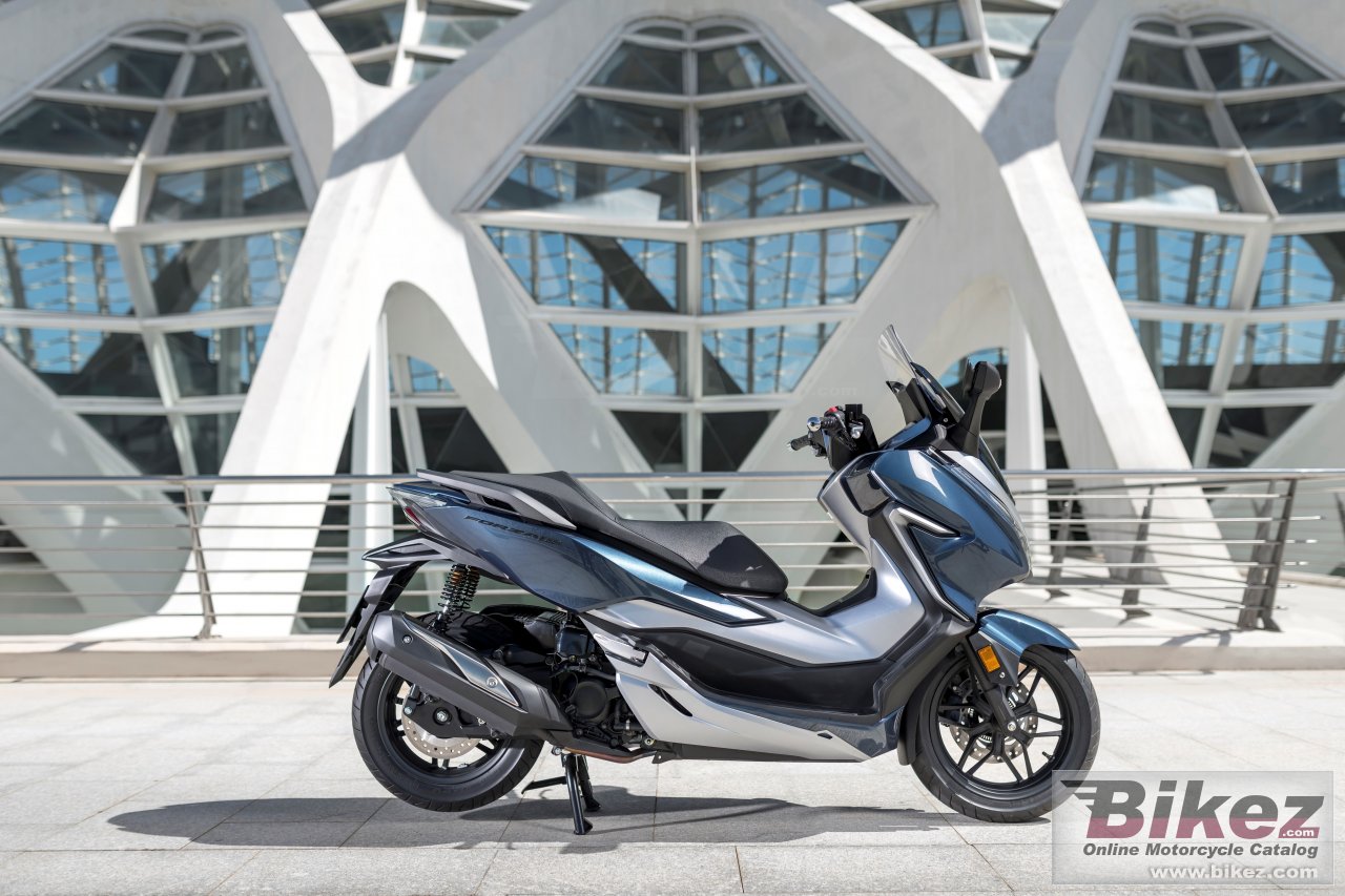 Honda Forza 300