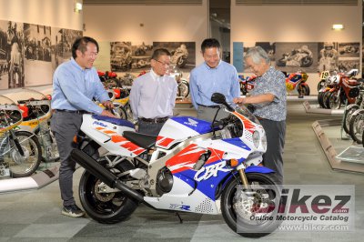 2022 Honda CBR1000RR-R Fireblade SP