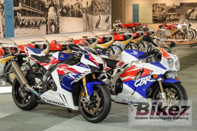 2022 Honda CBR1000RR-R Fireblade SP