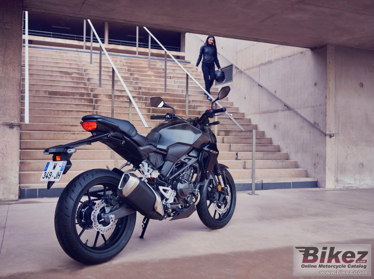 Honda CB300R Neo Sports Cafe 