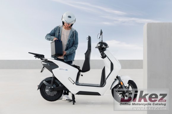 2023 Honda EM1 e