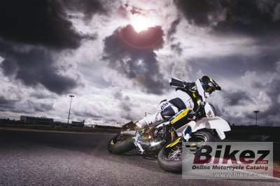 2016 Husqvarna 701 Supermoto