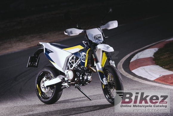 2016 Husqvarna 701 Supermoto