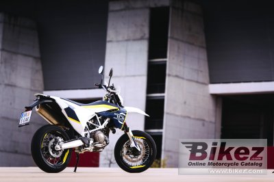 2016 Husqvarna 701 Supermoto