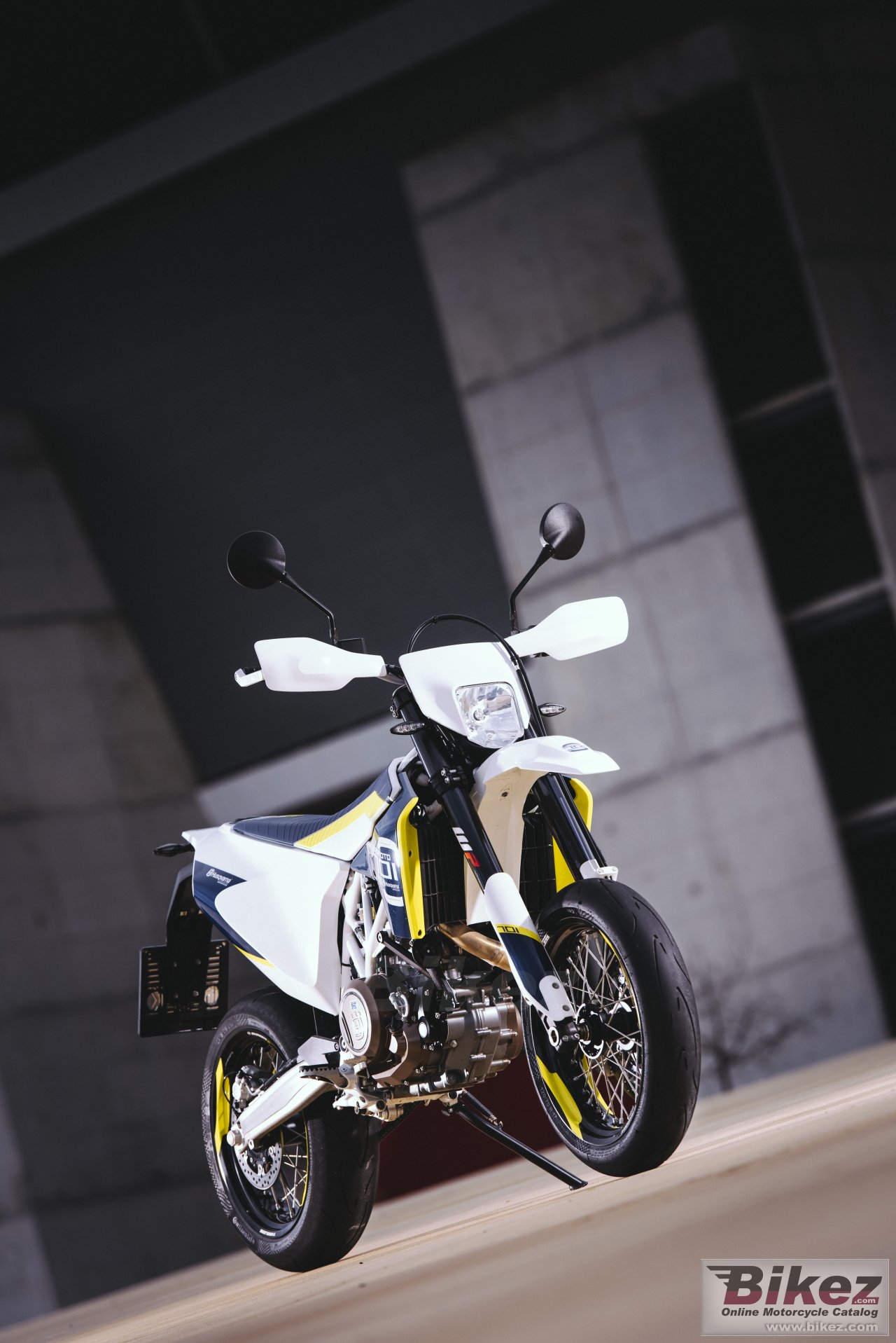 Husqvarna 701 Supermoto