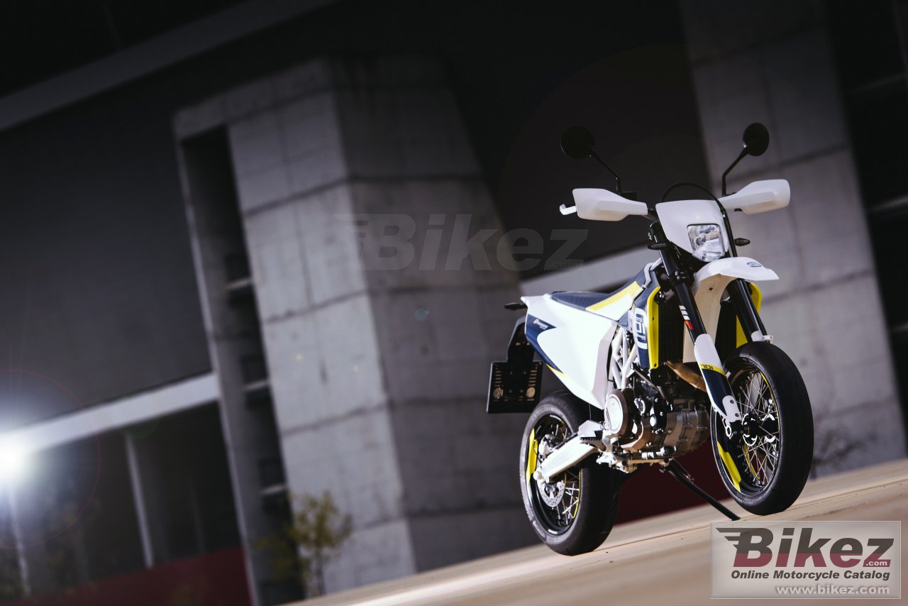 Husqvarna 701 Supermoto