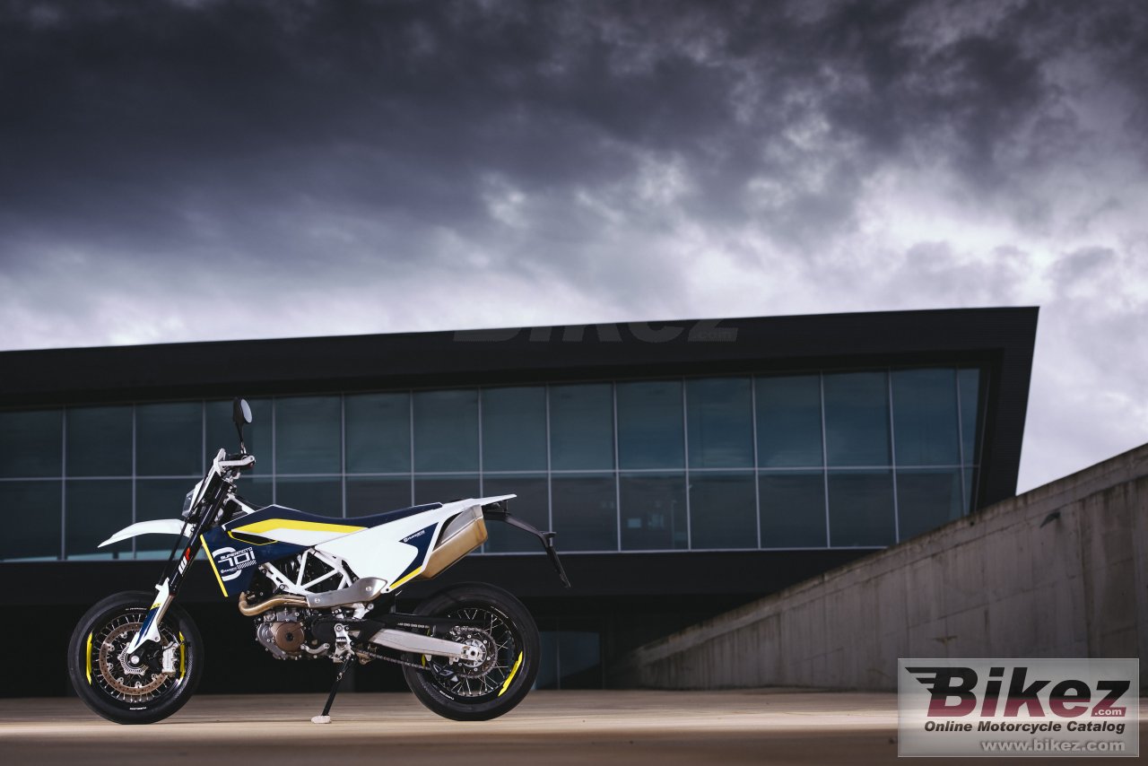 Husqvarna 701 Supermoto
