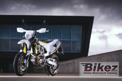 2016 Husqvarna 701 Supermoto