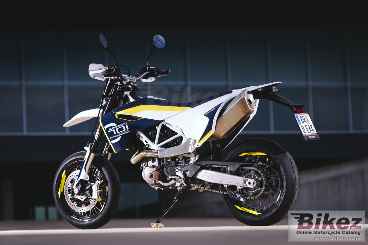 Husqvarna 701 Supermoto