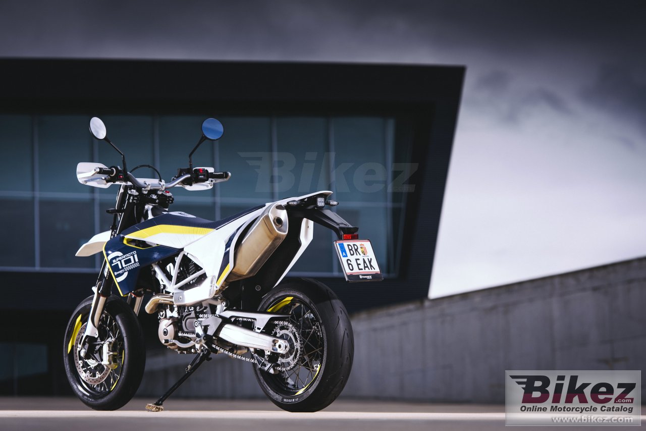 Husqvarna 701 Supermoto